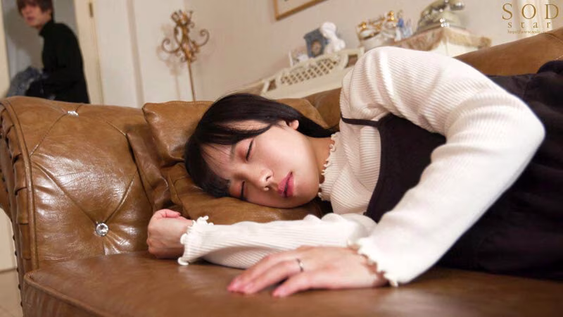 【小湊よつ葉】痙攣イキ連発する濃厚セックスがエロすぎる