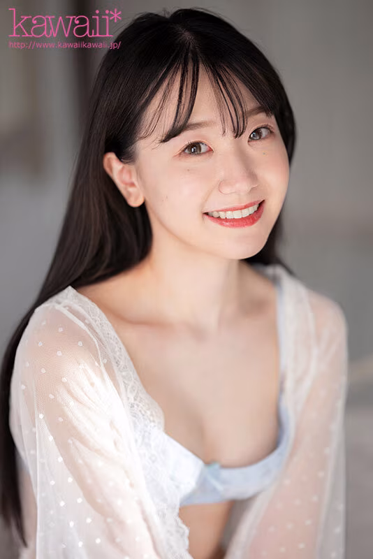 【真白さら】現役女子大生のエロい騎乗位|スレンダー美少女