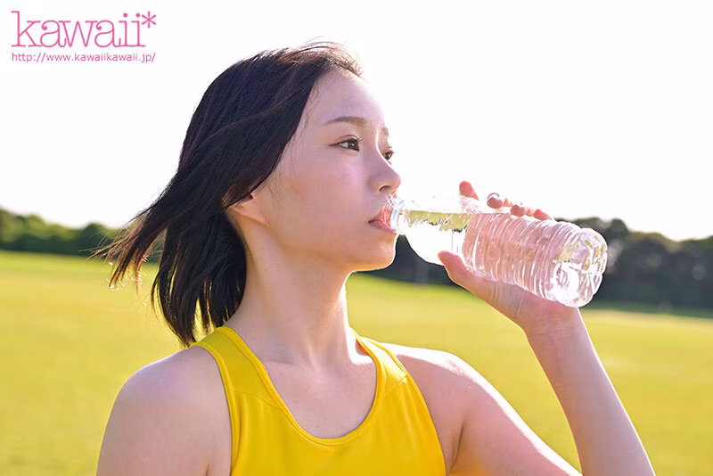 【夏目まこ】AVデビューした全国大会出場の陸上女子がエロすぎる