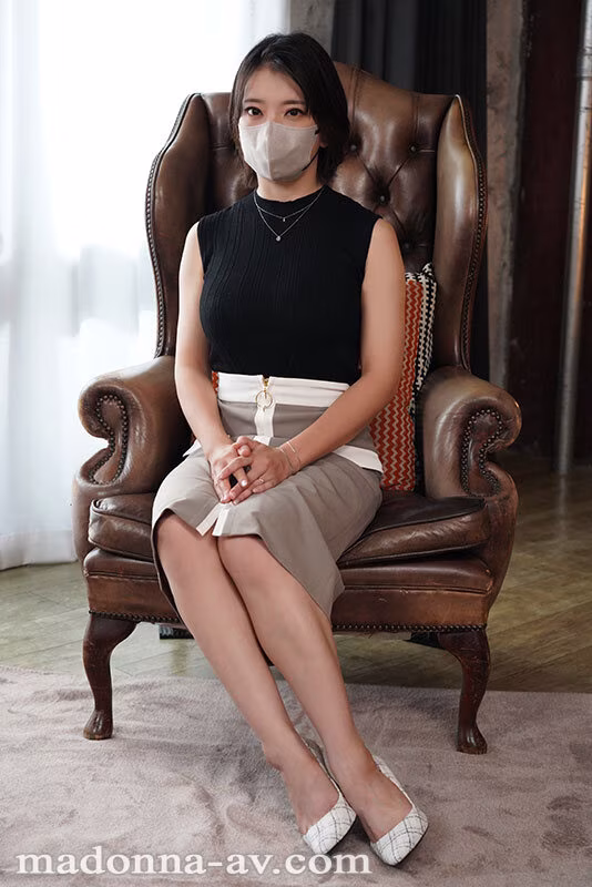 【紗弥佳】AVデビュー作で大量潮吹きする元芸能人がエロすぎる