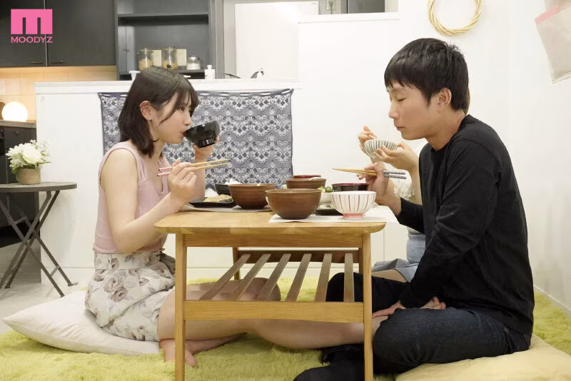 【葵いぶき】大量ハメ潮吹きする彼女のお姉さんがエロい