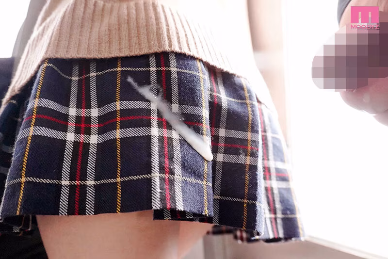 【三崎なな】痴漢の快楽に魅了された制服女子の大量潮吹き