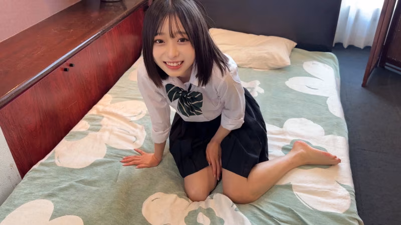 【月乃あや】小柄な可愛い制服女子との中出しセックスがエロい