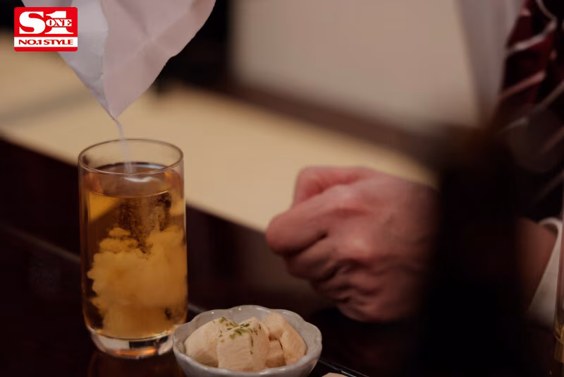 【安達夕莉】睡眠いたずら｜寝ている巨乳OLと昏睡セックス