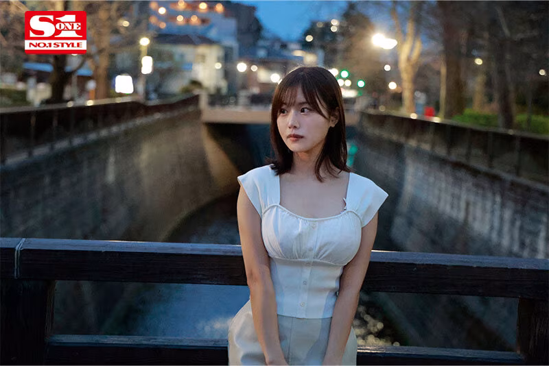 【本郷愛】ハメ潮吹きしながら何度も挿入される美女がエロい