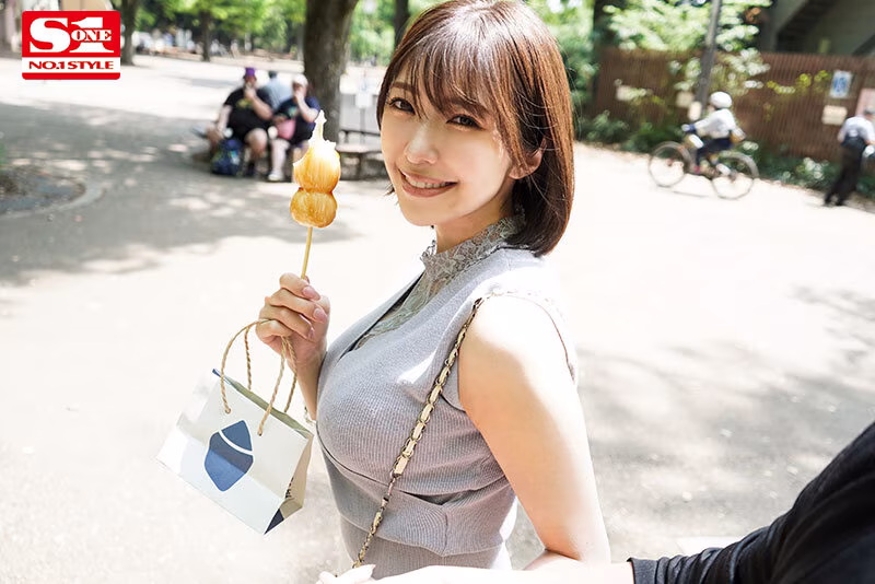 【つばさ舞】乳首イジられながら濃厚ノーハンドフェラがエロい